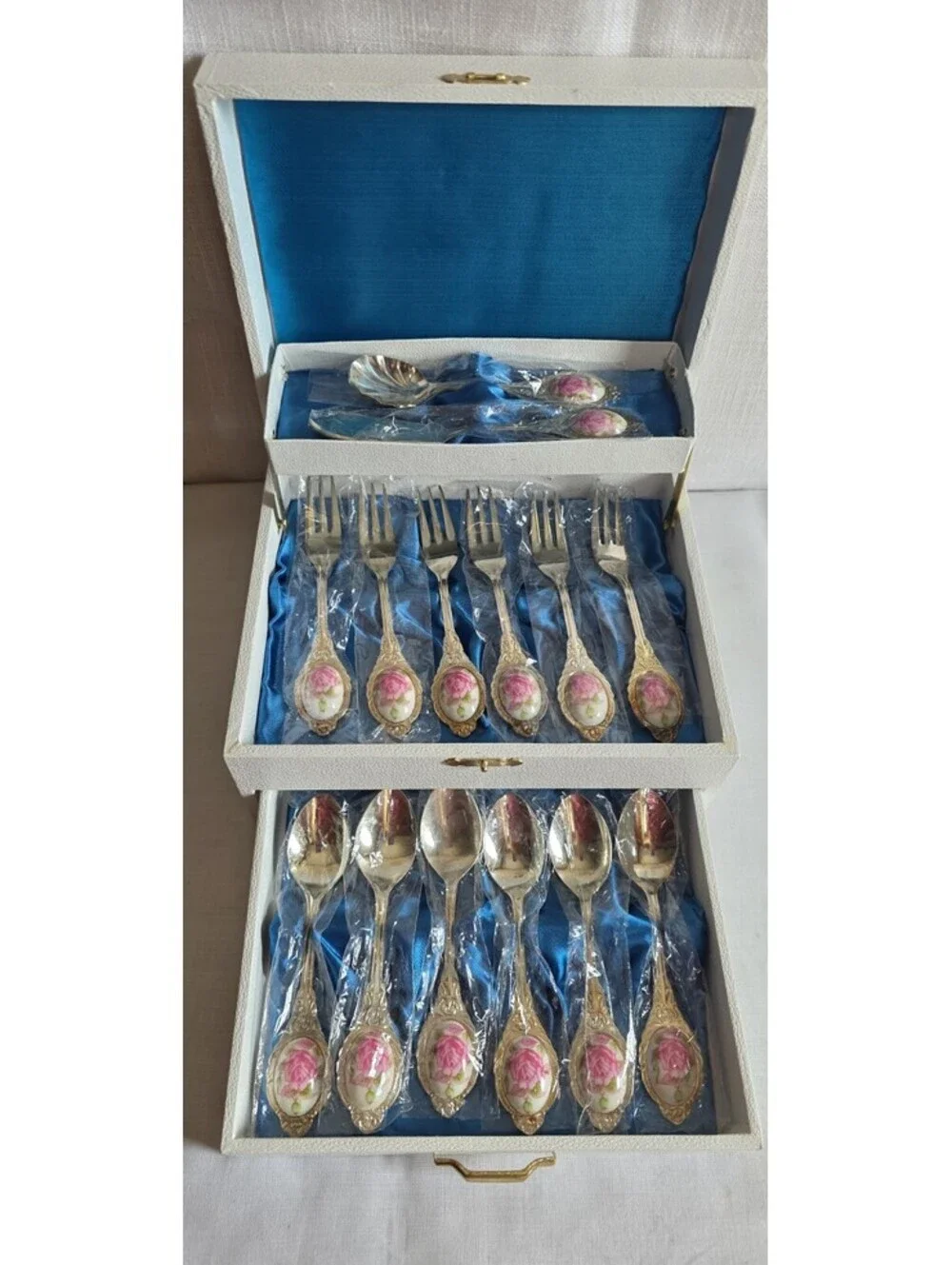 Set Of 14 Silverplate Floral Rose Cameo Ceramic Desert Made In Japan 5